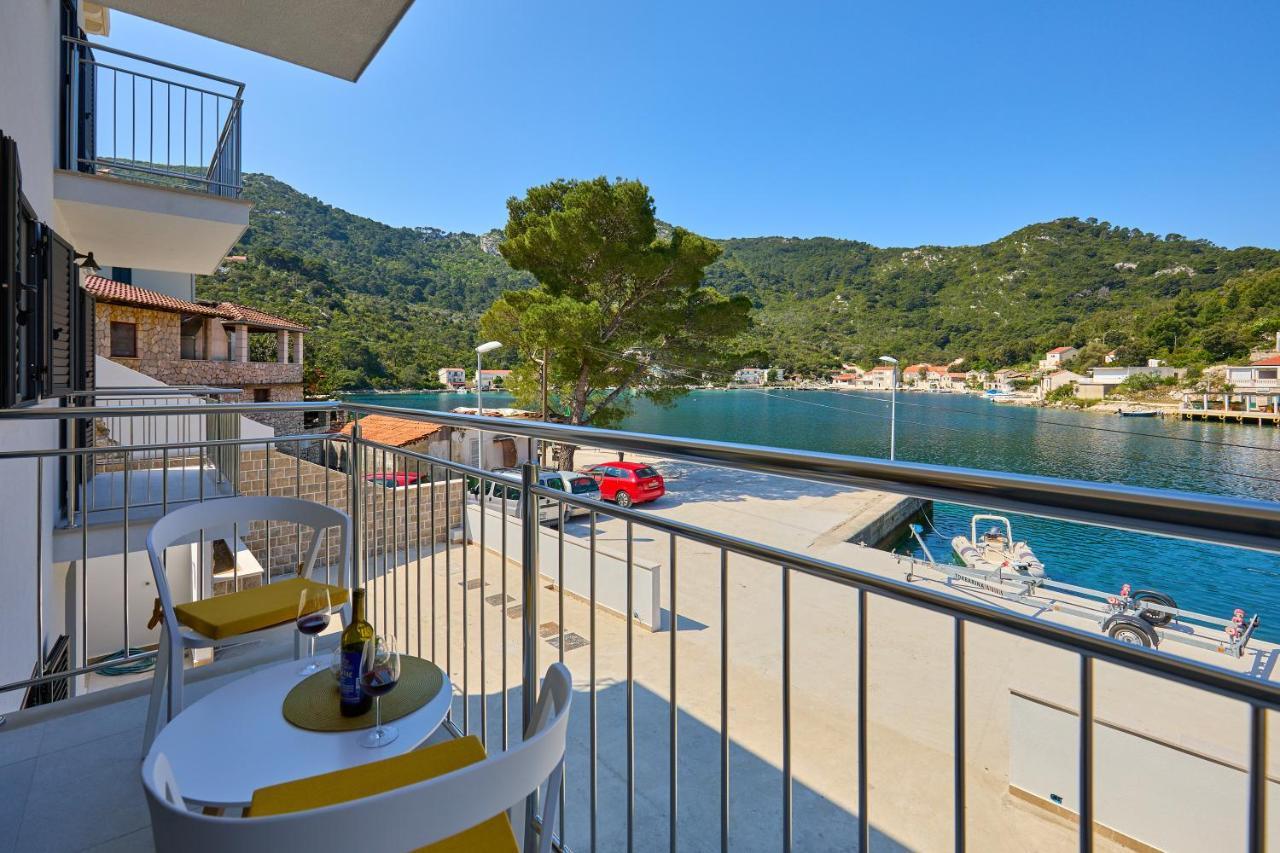 Green Lantern Apartments Okuklje Εξωτερικό φωτογραφία