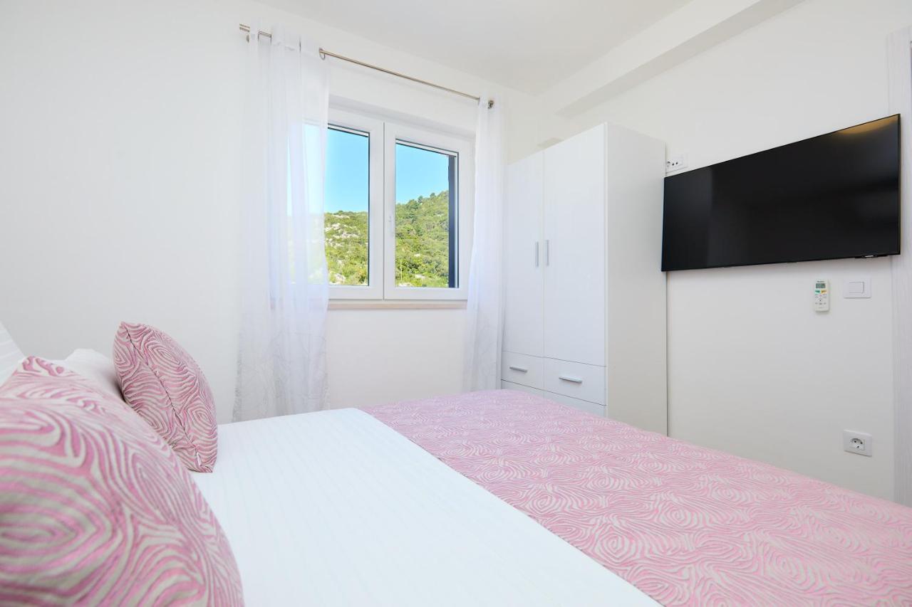 Green Lantern Apartments Okuklje Εξωτερικό φωτογραφία