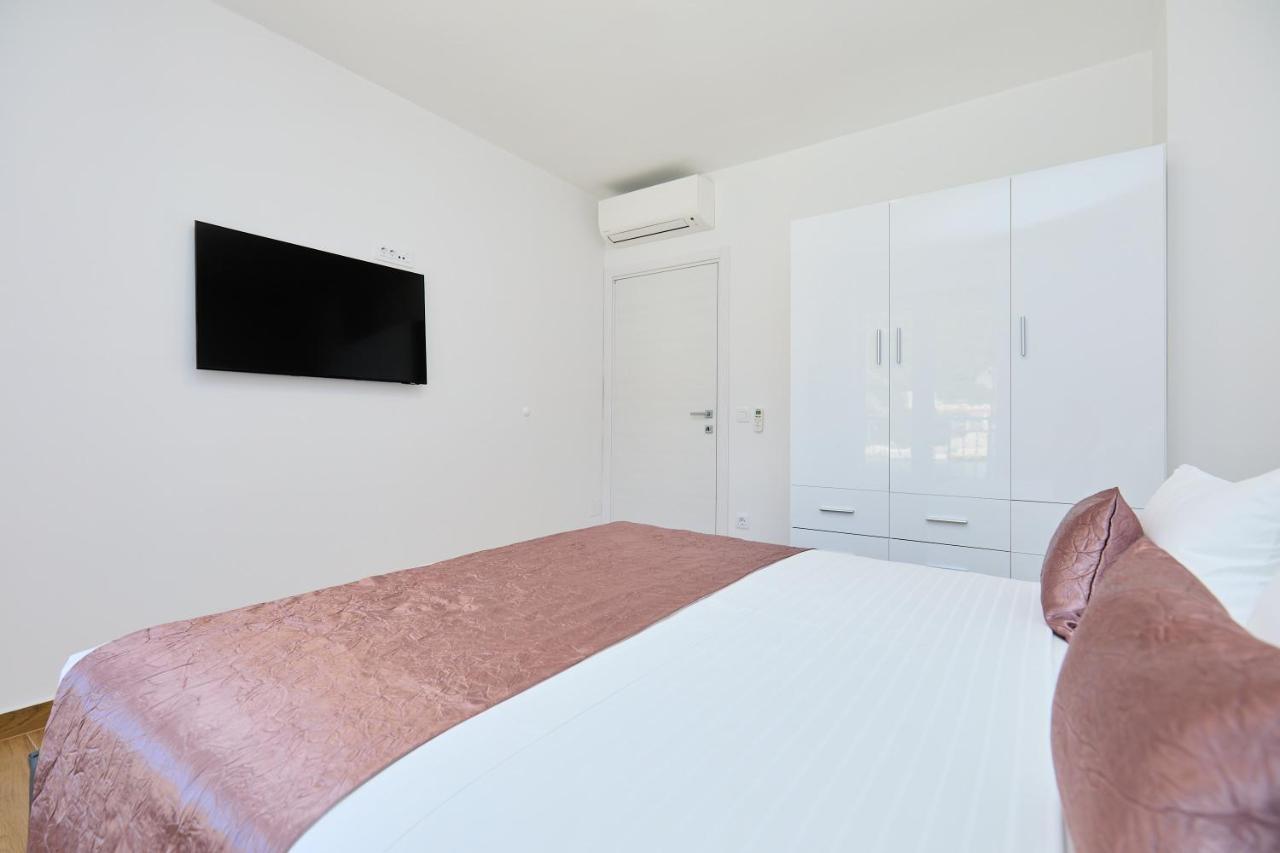 Green Lantern Apartments Okuklje Εξωτερικό φωτογραφία